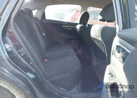 2015 Nissan Altima 2.5 S из США, поврежденный, VIN 1N4AL3AP4FN326023